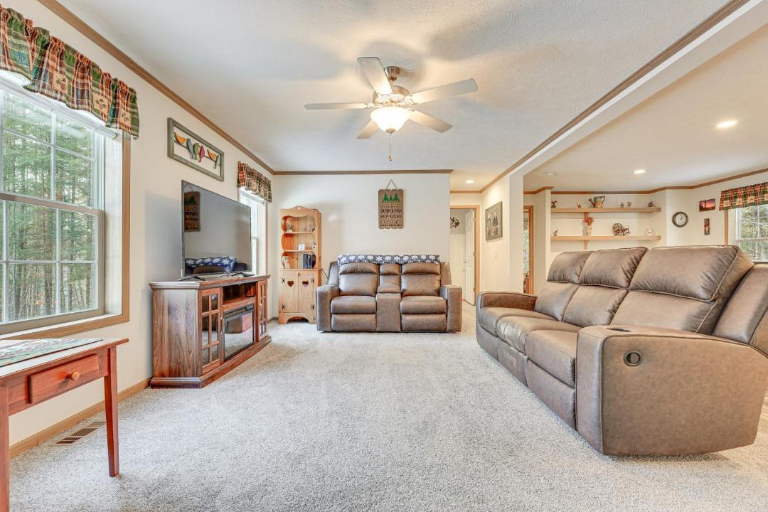 Photo of Livingroom in Brant Lake
