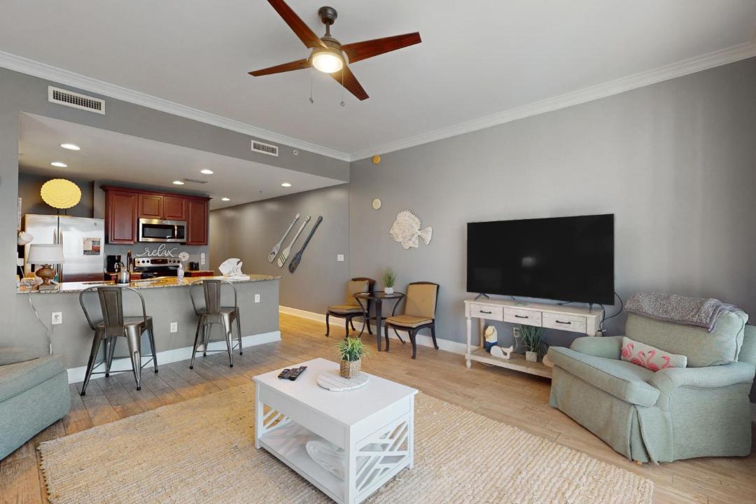 Photo of Livingroom in Upper Grand Lagoon