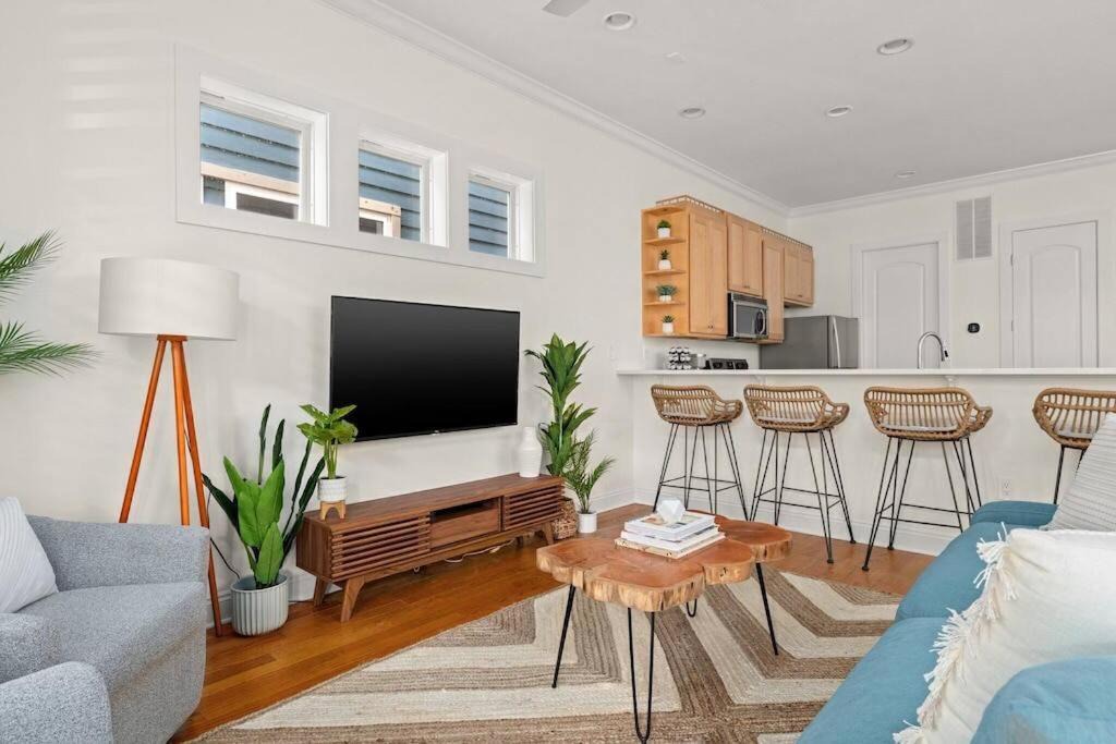 Photo of Livingroom in Crescent Beach