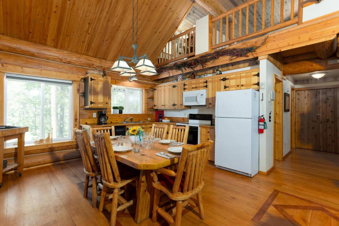 Photo of Livingroom in Oregon Water Wonderland