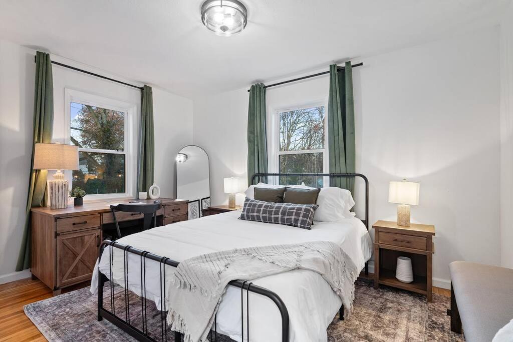 Photo of Bedroom in Evansville