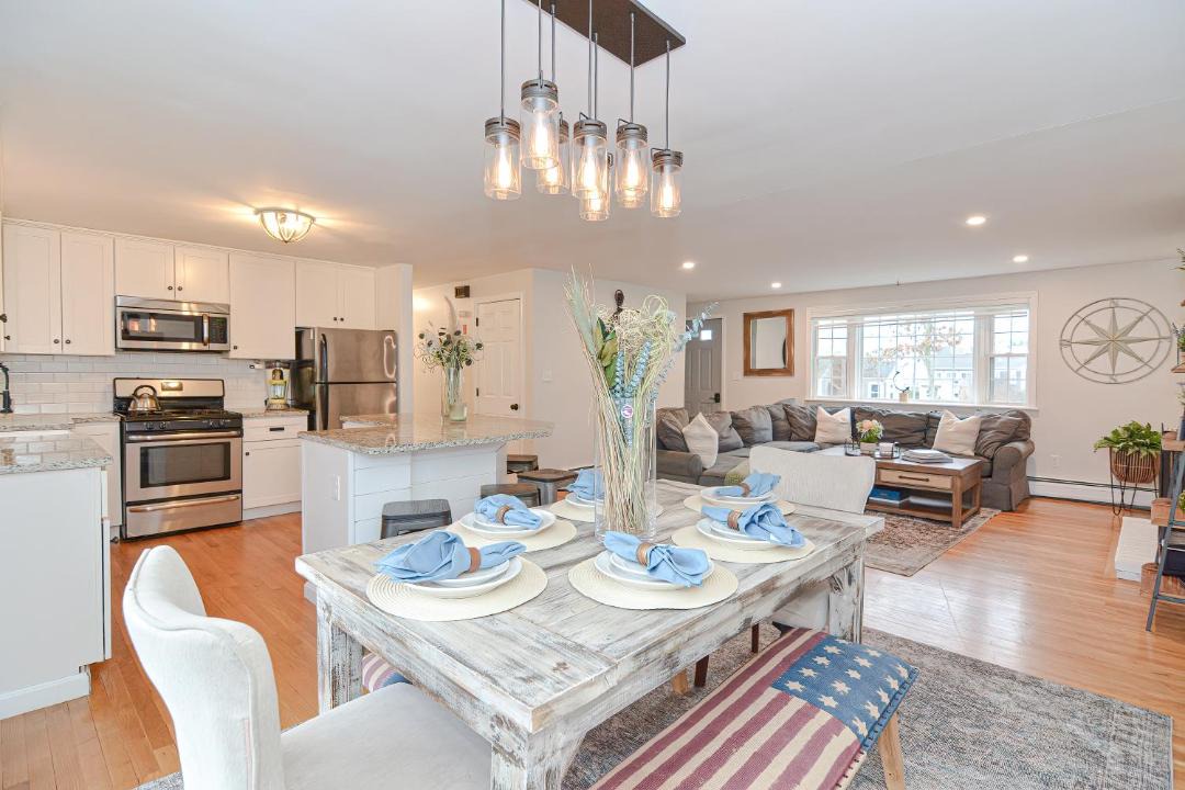 Photo of Livingroom in West Dennis