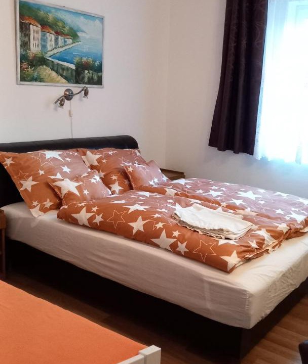 Photo of Bedroom in Mako
