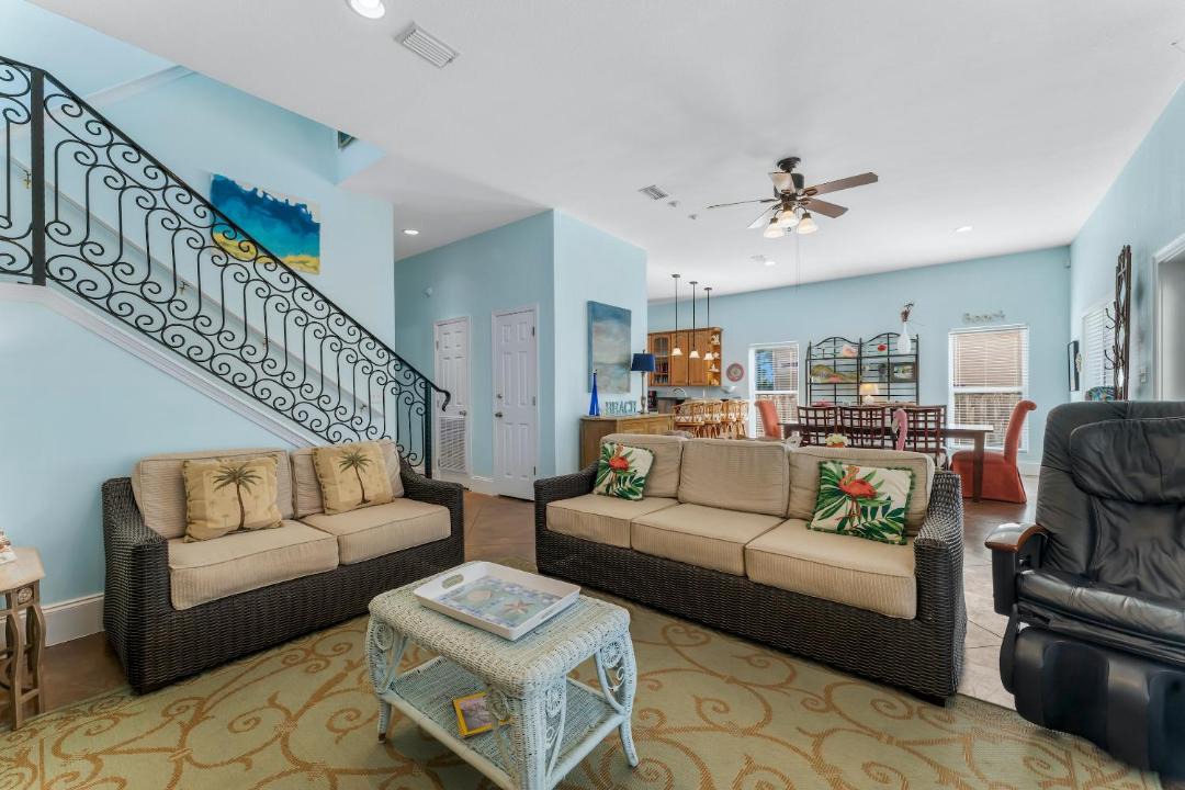 Photo of Others in Avalon Beach Estates