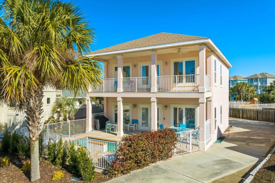 Photo of Others in Avalon Beach Estates