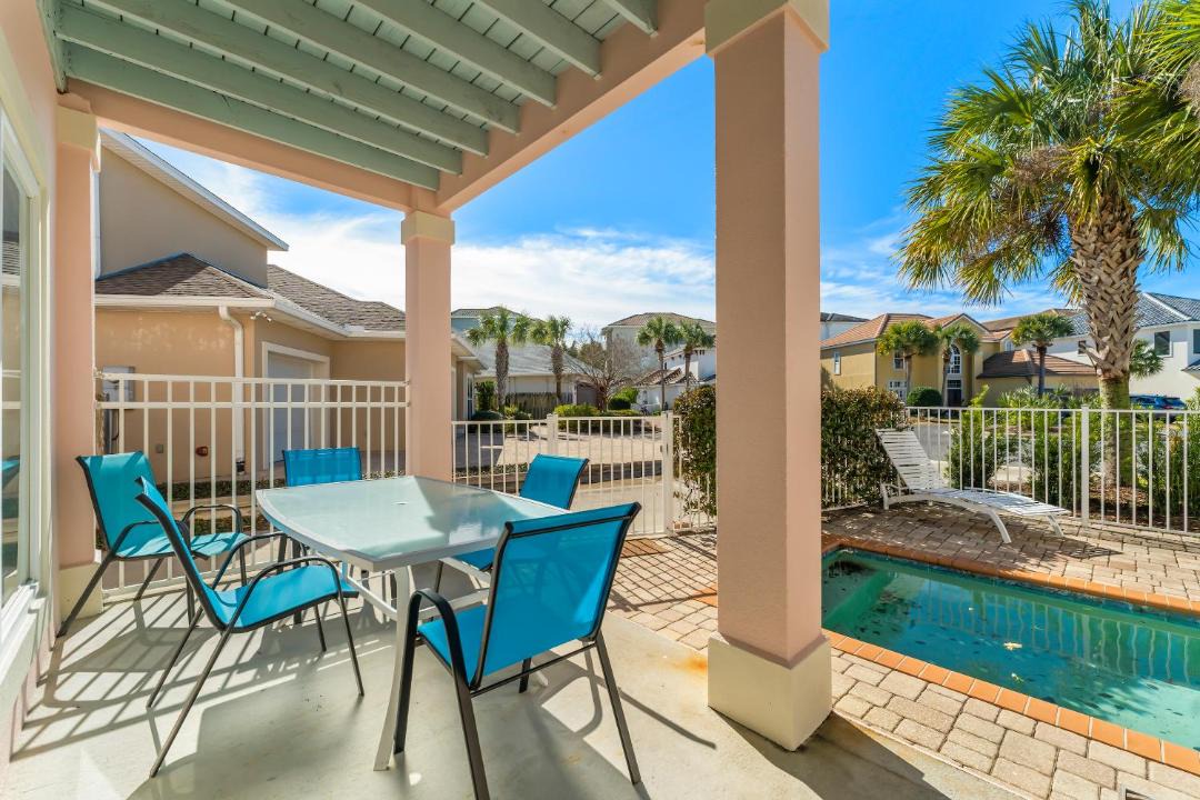 Photo of Others in Avalon Beach Estates
