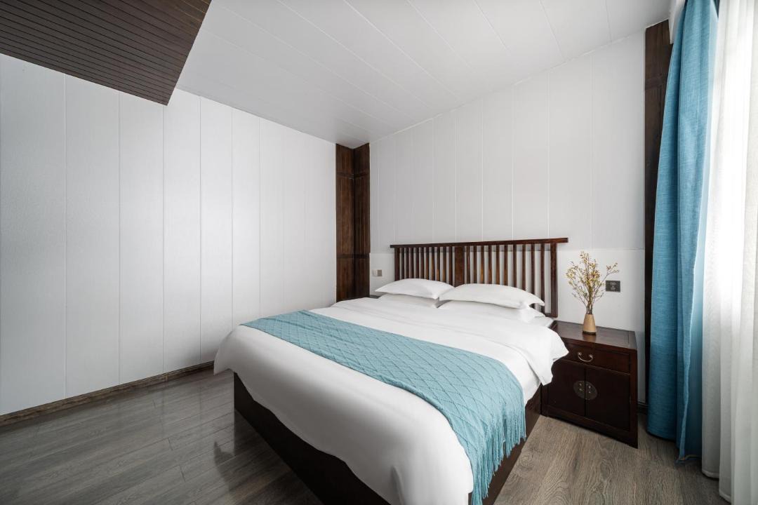 Photo of Bedroom in Fenghuang