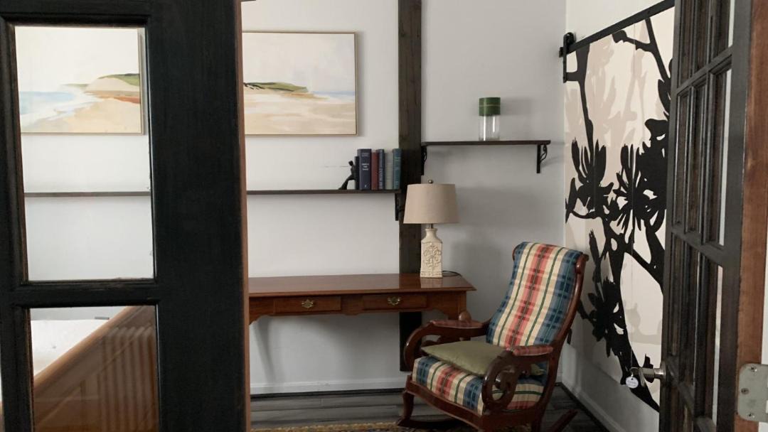 Photo of Livingroom in Eagle Hill