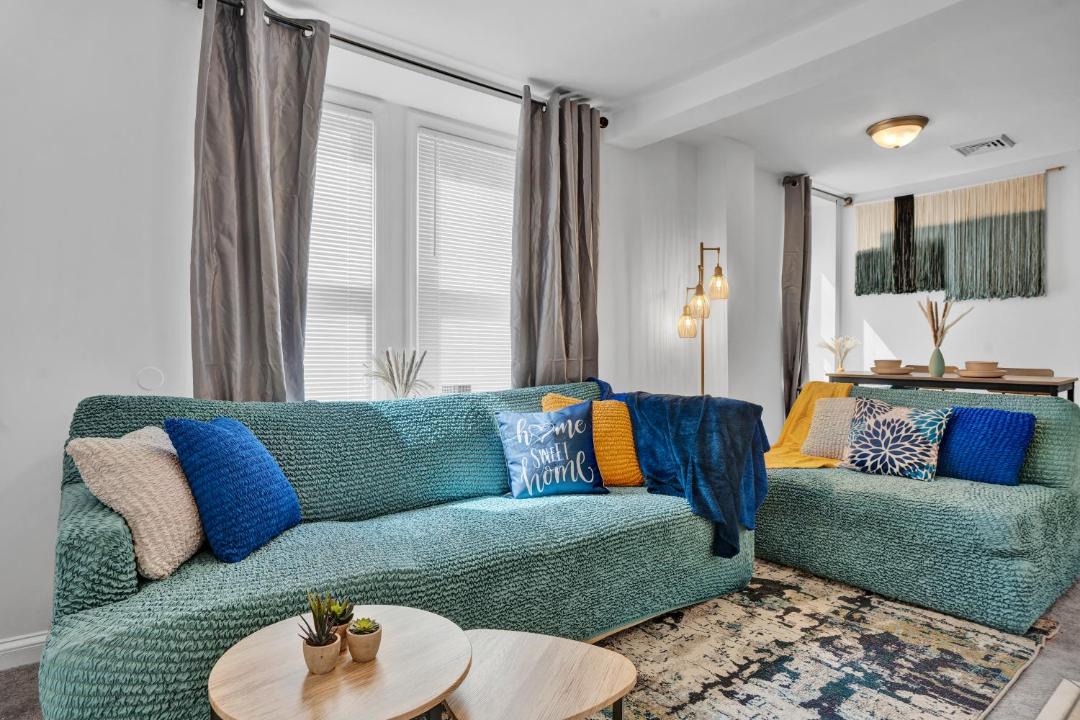 Photo of Livingroom in Northwest Philadelphia