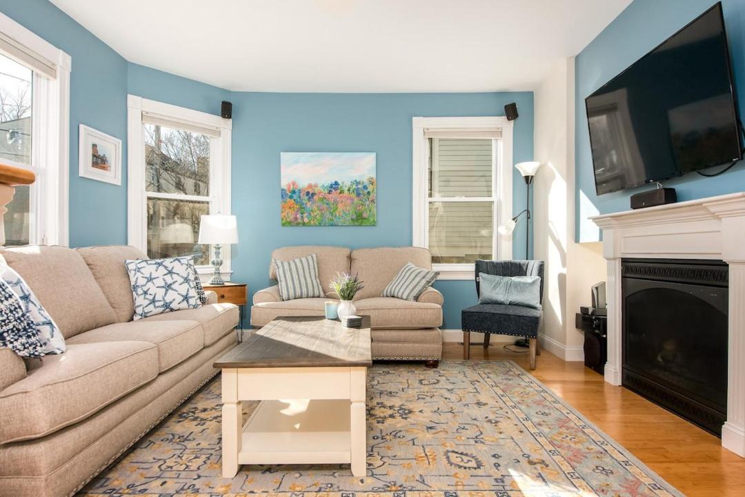 Photo of Livingroom in Newburyport