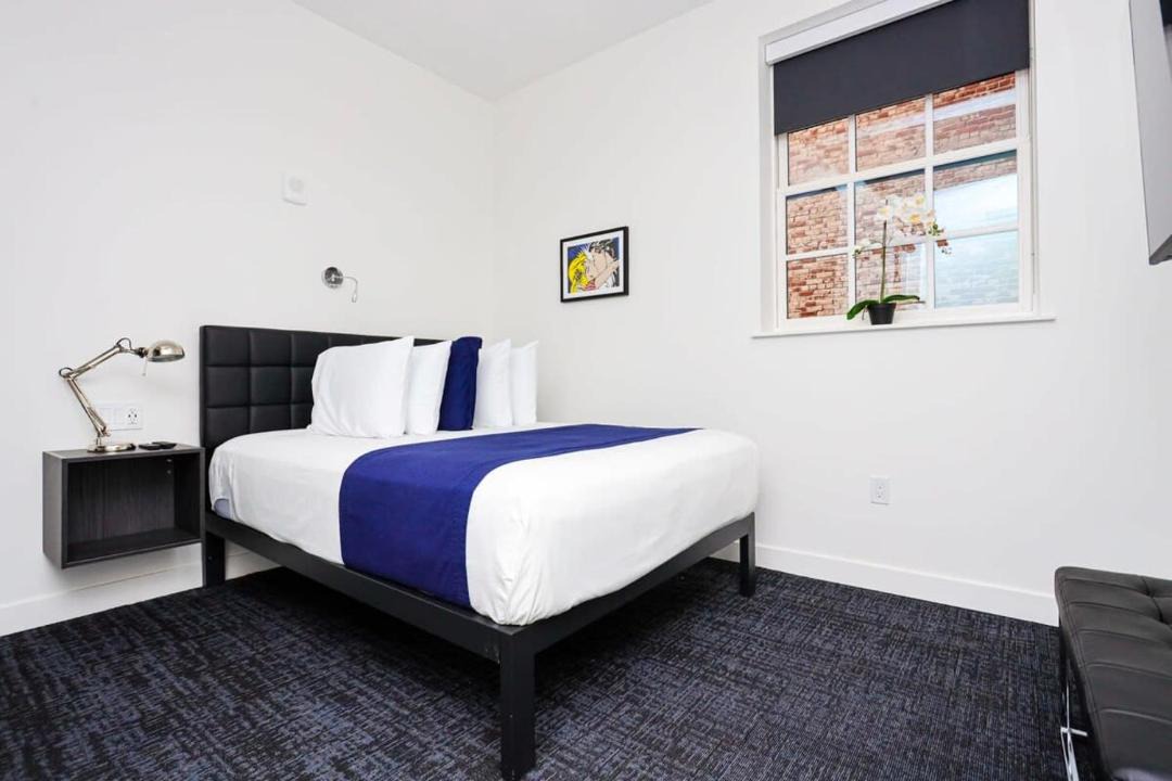 Photo of Bedroom in Fenway–Kenmore