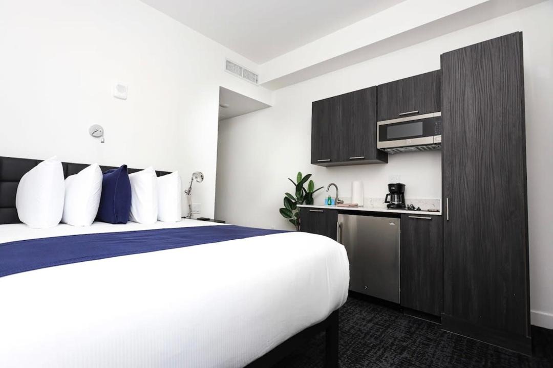 Photo of Bedroom in Fenway–Kenmore