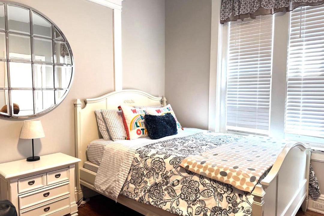 Photo of Bedroom in Museum District