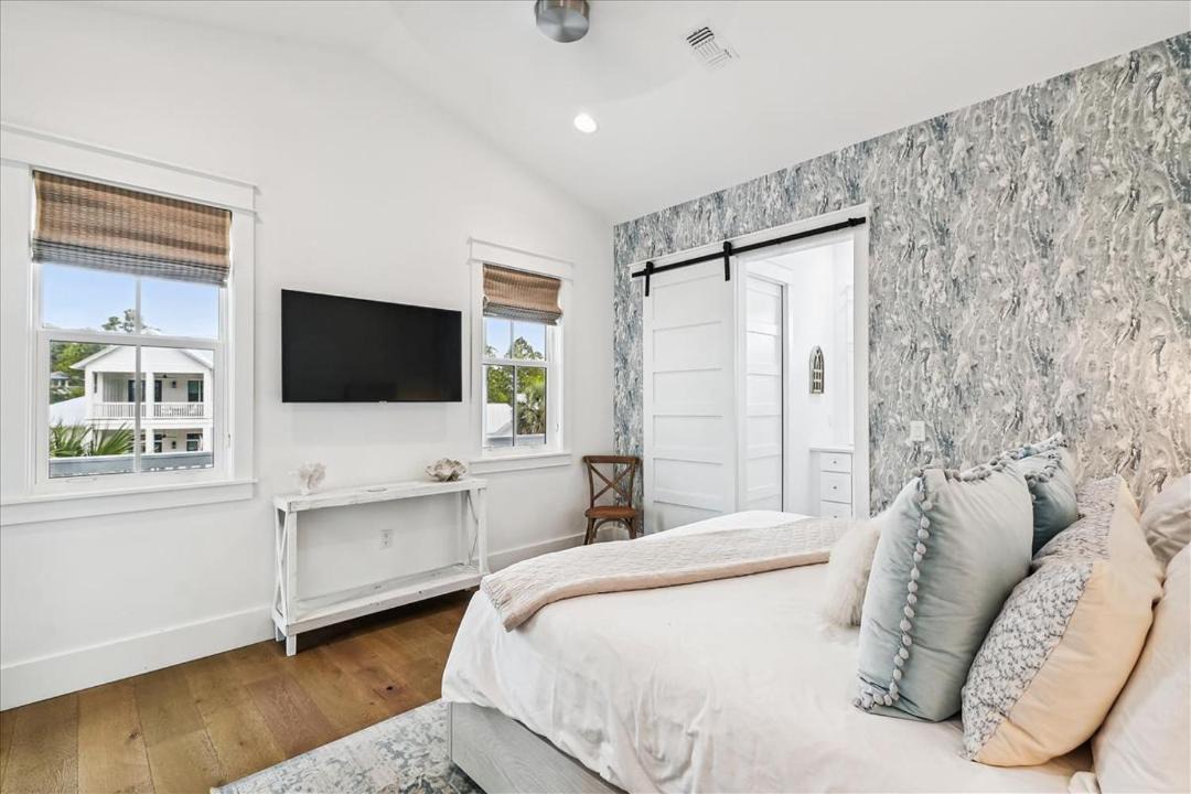 Photo of Bedroom in Sugarwood Beach