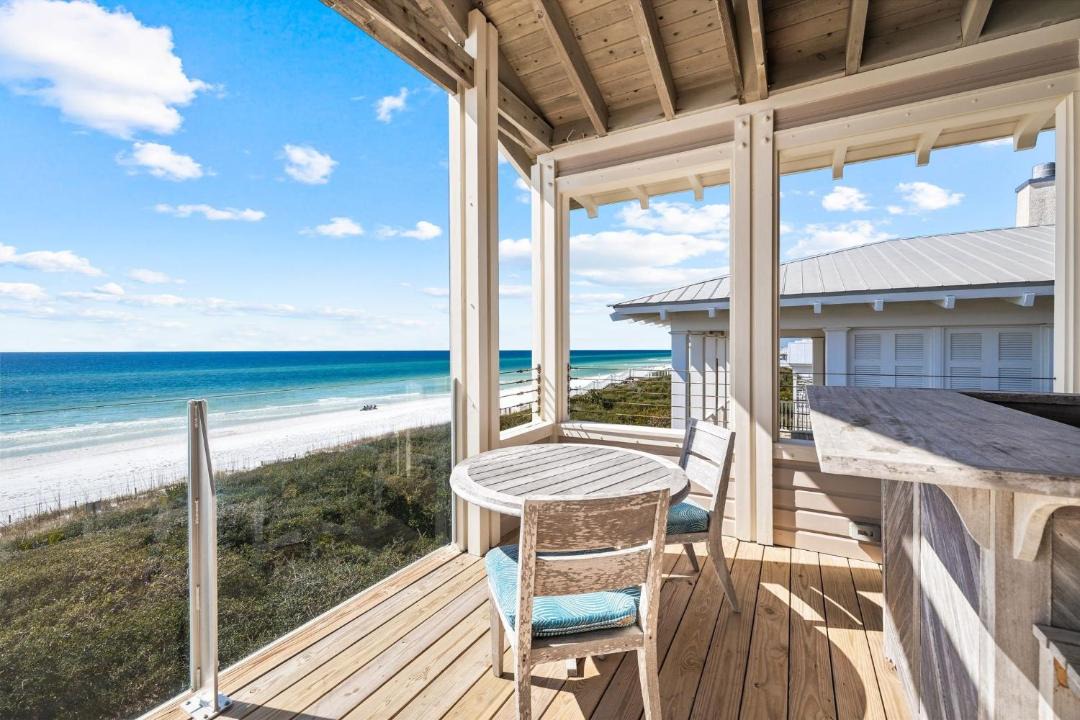 Photo of Patio Balcony in Seaside