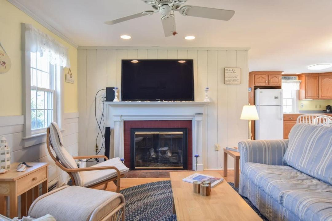 Photo of Livingroom in South Yarmouth