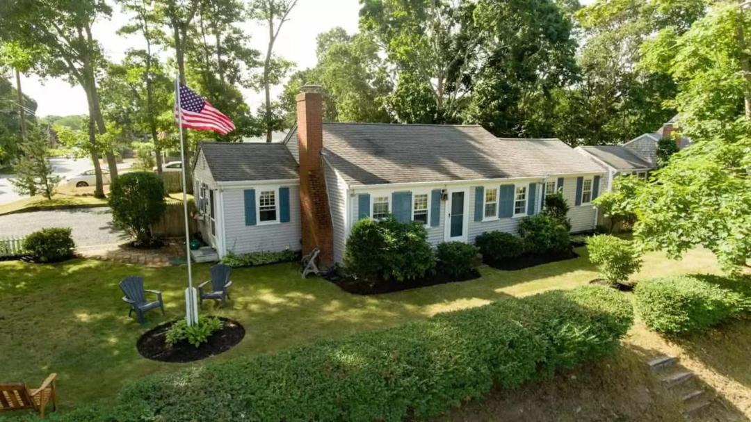 Photo of Buildings in South Yarmouth