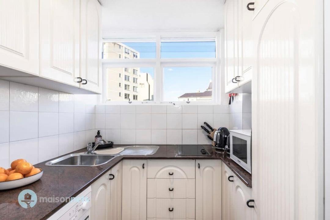 Photo of Kitchen in Elizabeth Bay