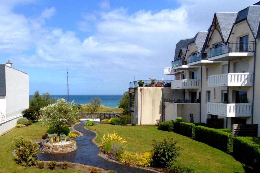 Photo of Buildings in Sables-d'Or-les-Pins