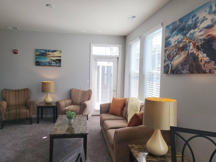 Photo of Livingroom in Saint Marys  Allen County
