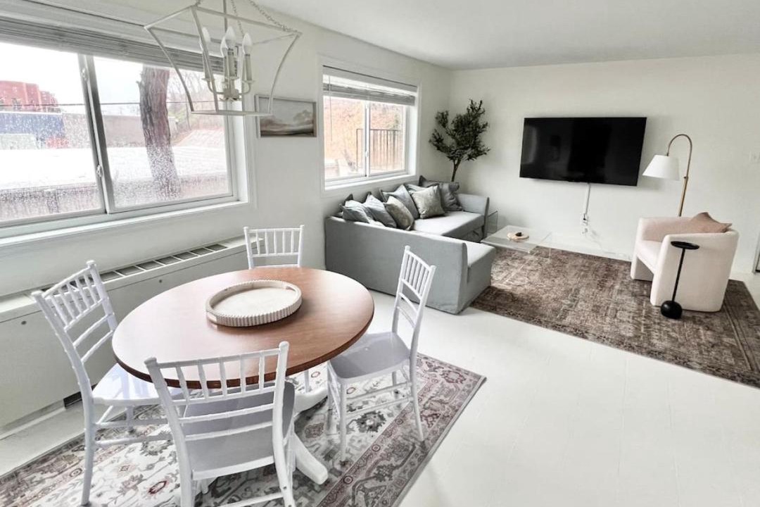 Photo of Livingroom in Aurora Highlands