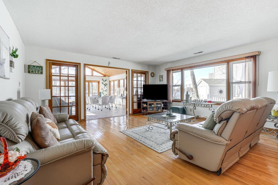 Photo of Livingroom in Paw Paw Lake