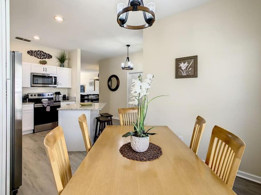 Photo of Livingroom in Windsor Palms