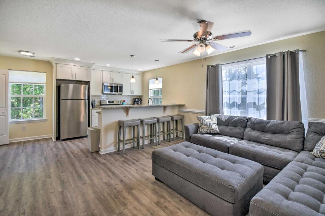 Photo of Livingroom in Cape Charles
