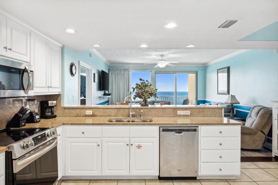 Photo of Kitchen in Lower Grand Lagoon