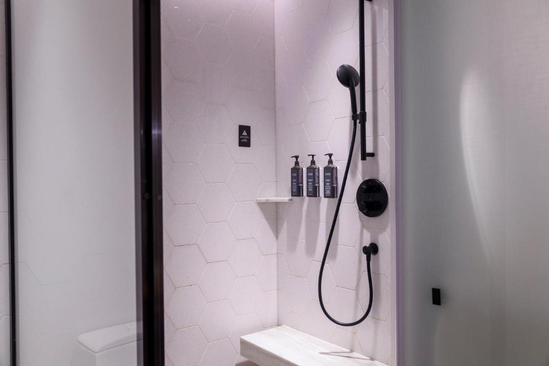 Photo of Bathroom in Dinghu District