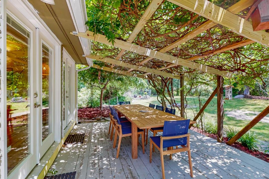 Photo of Patio Balcony in Monument Beach