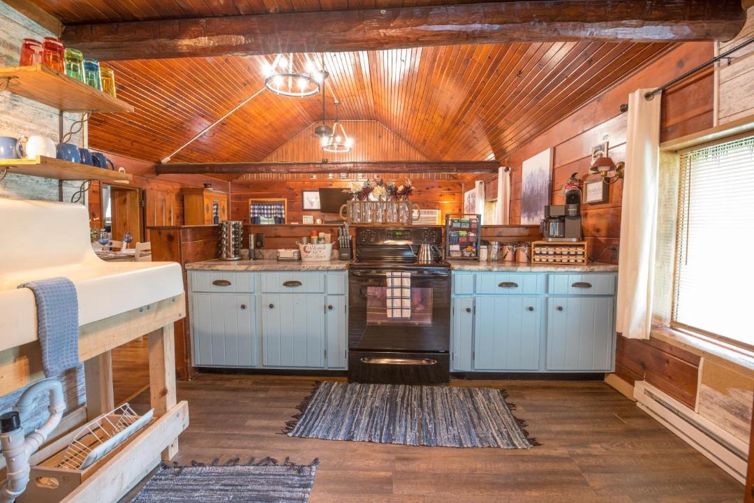 Photo of Kitchen in Helmsburg