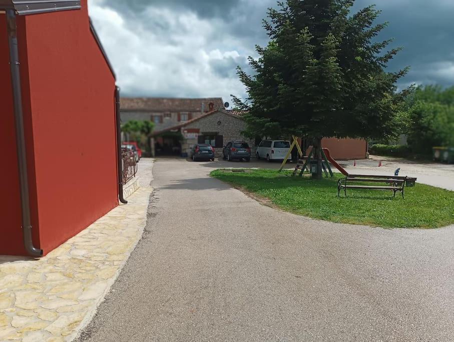 Photo of Others in Kaldanija
