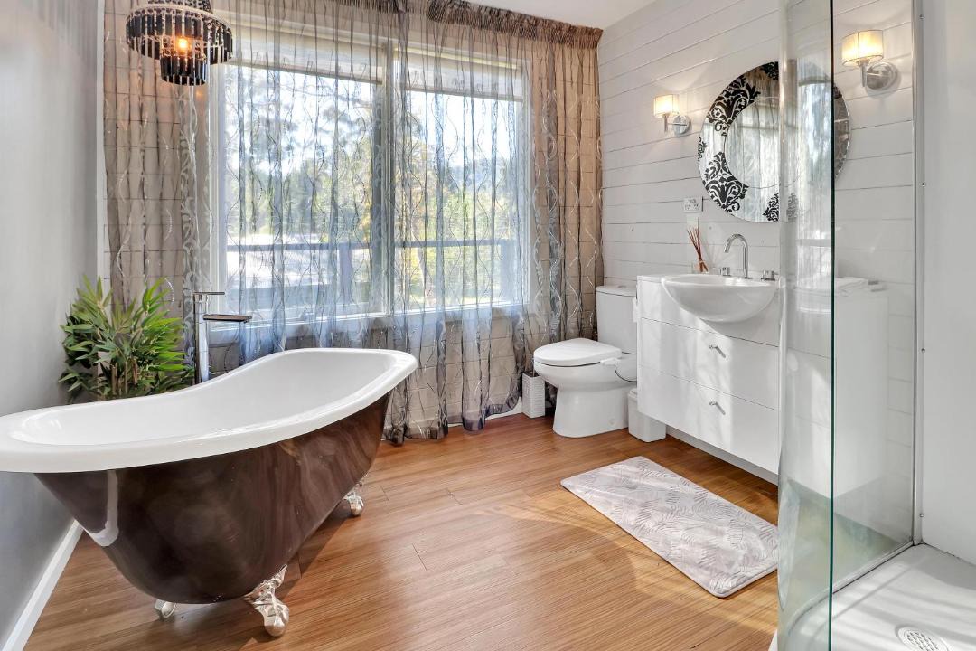 Photo of Bathroom in Sawmill Settlement