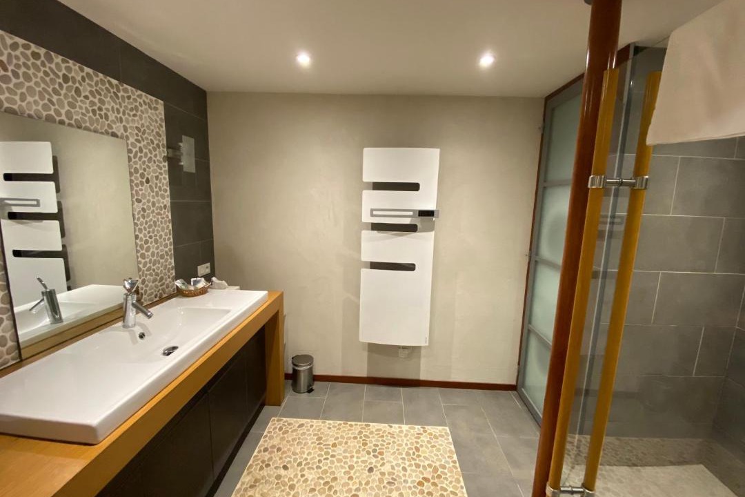 Photo of Bathroom in Saint-Quay-Portrieux