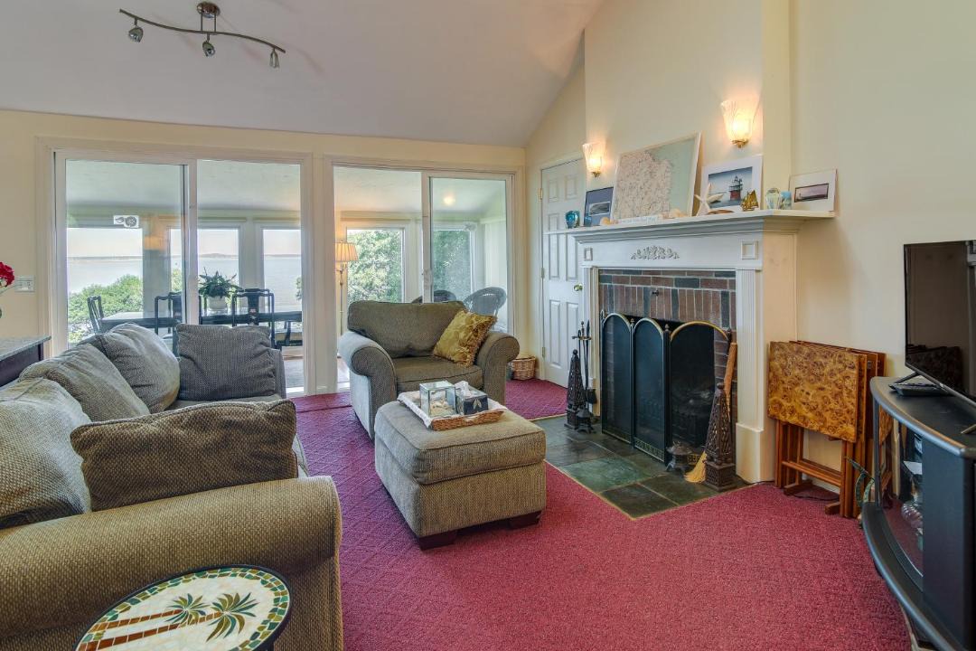 Photo of Livingroom in Plymouth