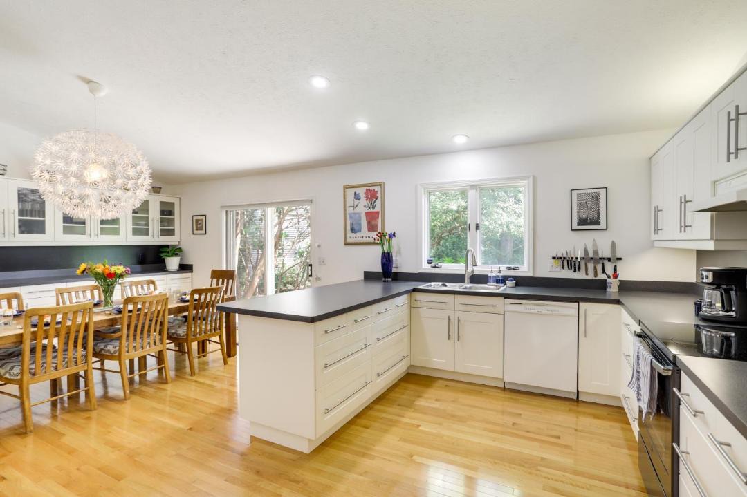 Photo of Kitchen in Granger