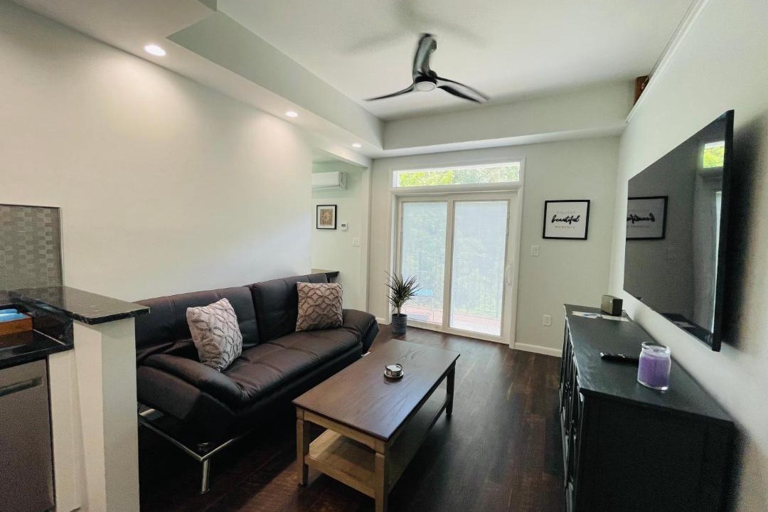 Photo of Livingroom in Charlottesville