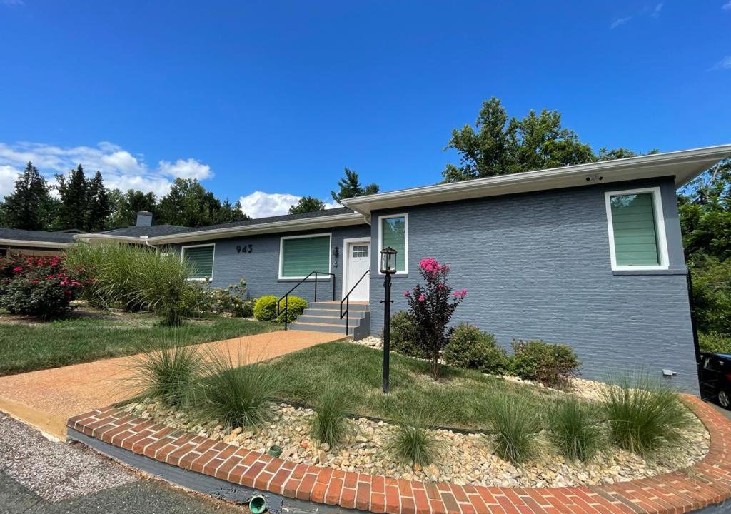 Photo of Buildings in Charlottesville