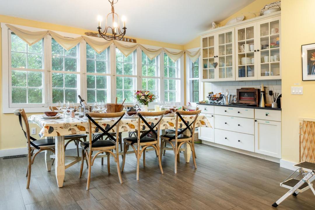 Photo of Livingroom in Saugerties
