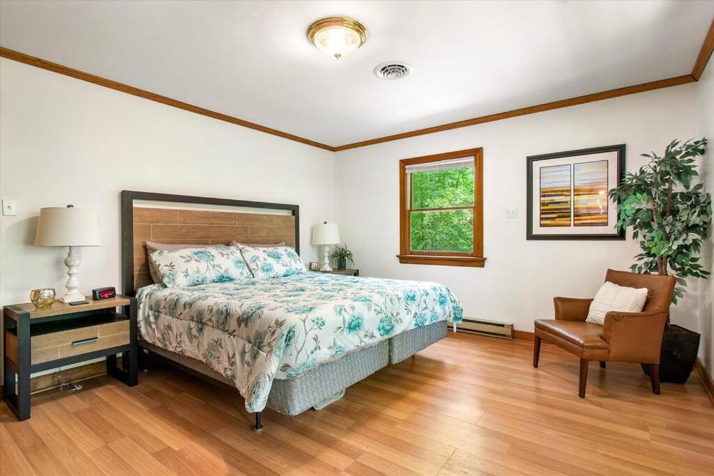 Photo of Bedroom in North Chesterfield