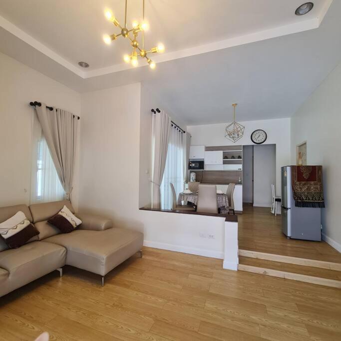 Photo of Livingroom in Phra Lap