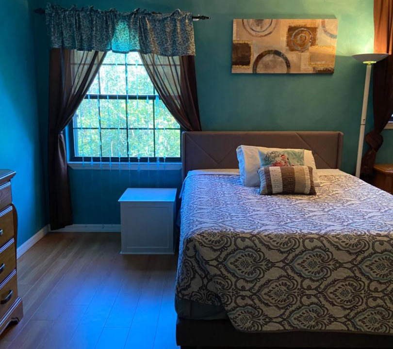 Photo of Bedroom in Tropic