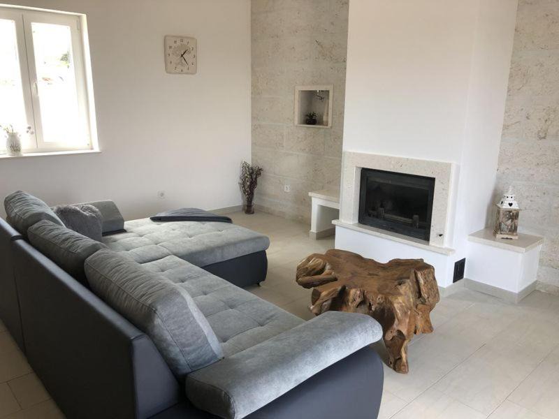 Photo of Livingroom in Pucisca