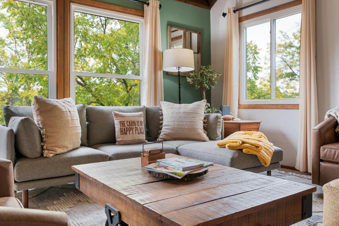 Photo of Livingroom in Orkney Springs