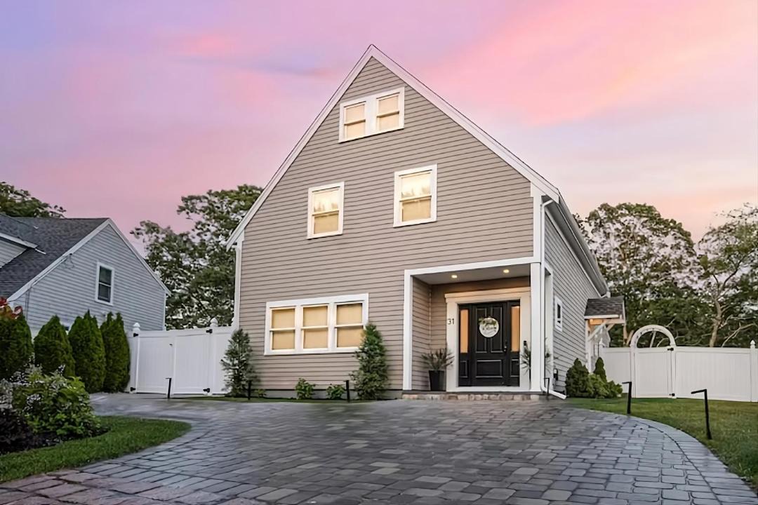 Photo of Buildings in Hyannis