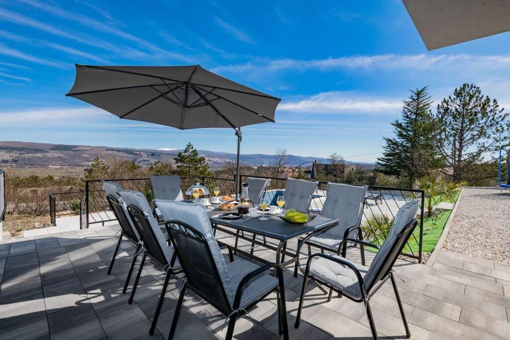 Photo of Patio Balcony in Grubine