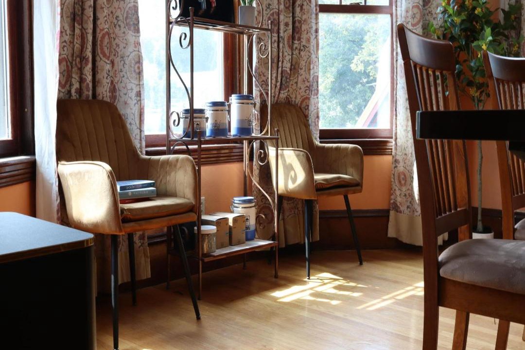 Photo of Livingroom in Fields Corner West