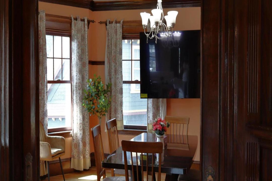 Photo of Livingroom in Fields Corner West