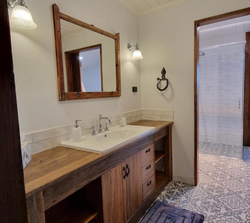 Photo of Bathroom in Neville